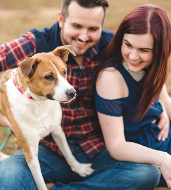 couples photos with dog