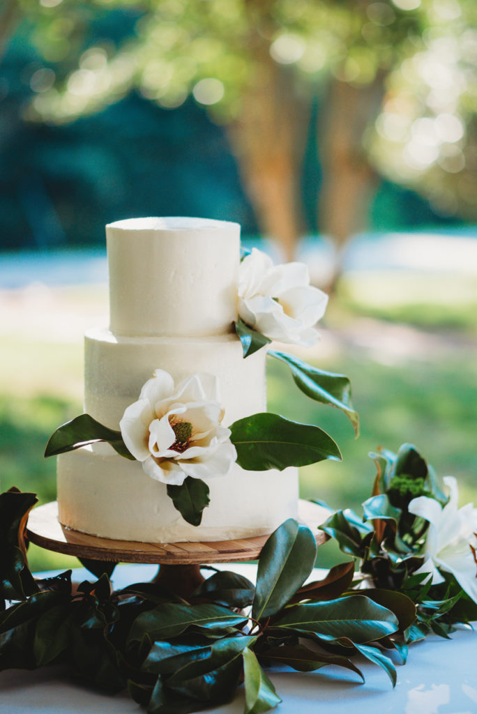 magnolia wedding cake