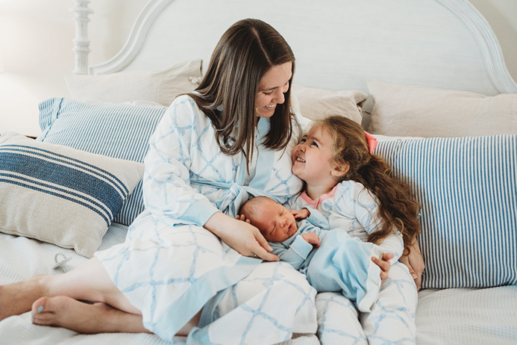 newborn photos with toddler sibling